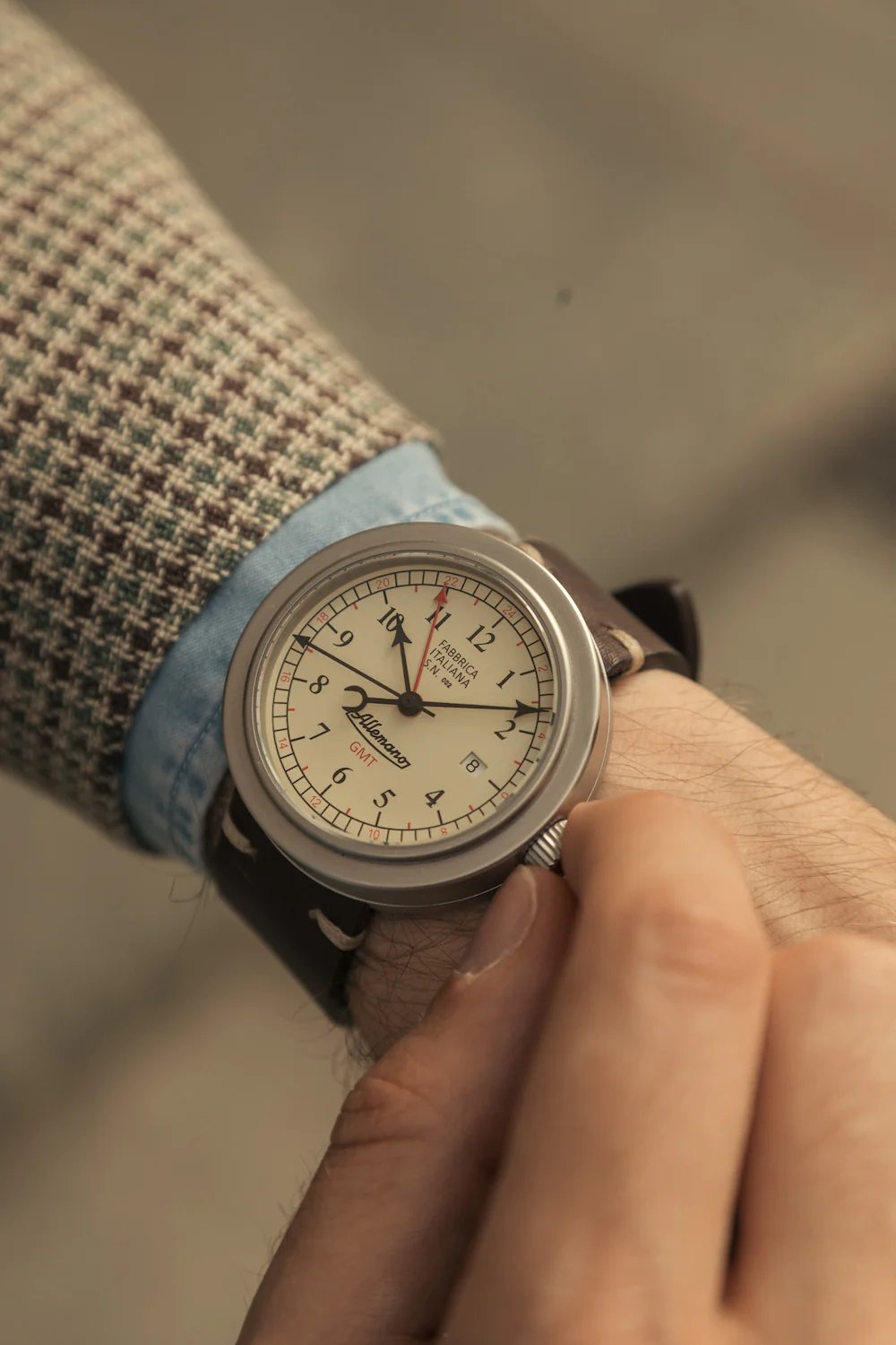 Allemano Watch GMT Antique White Sandblasted Case - Image 8