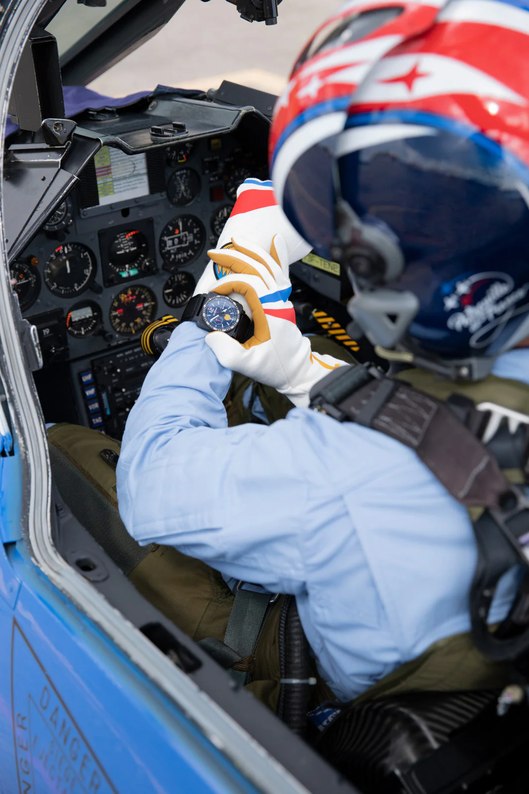 Bell & Ross Watch BR 03 94 Patrouille de France Limited Edition - Image 10