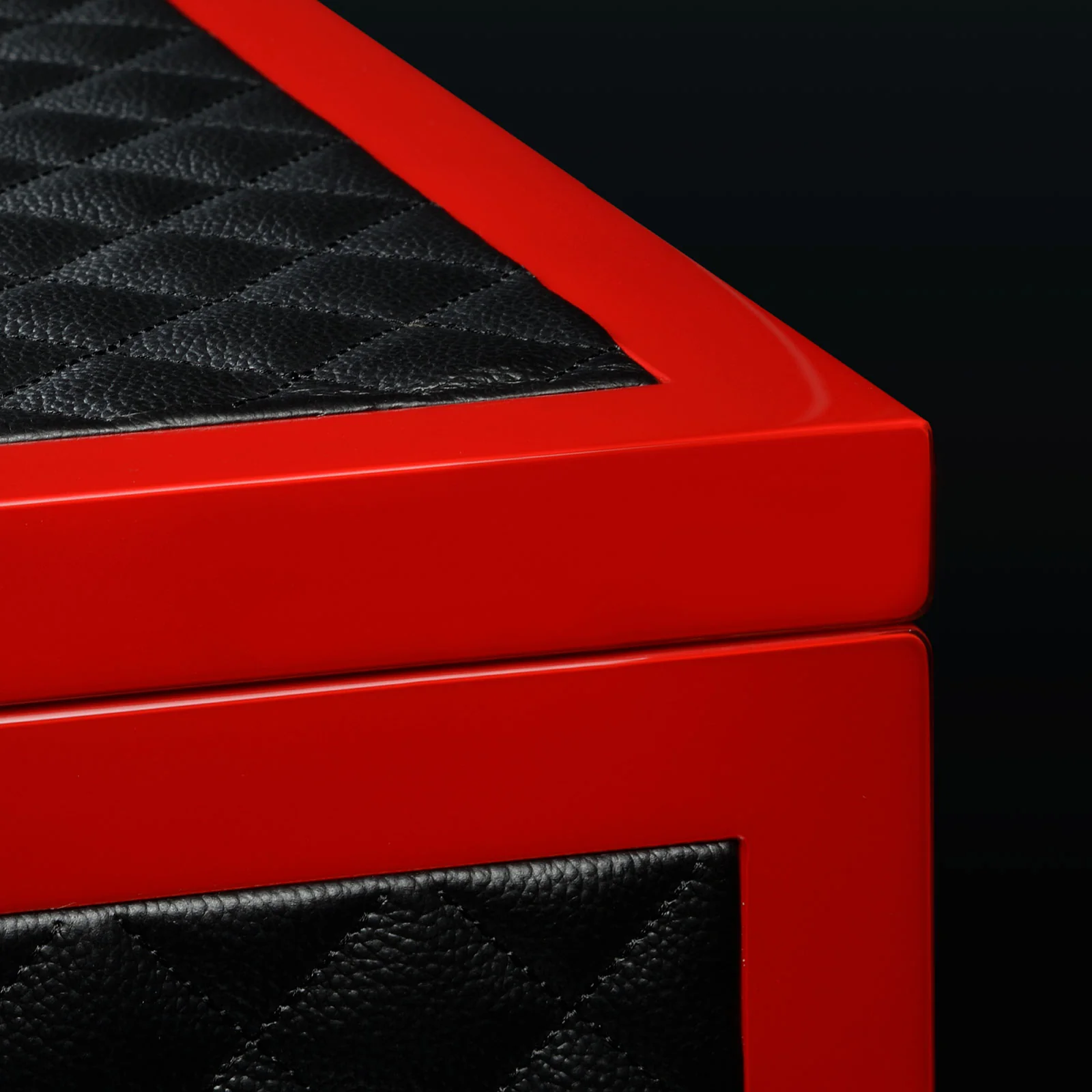 Benson Watch Winder Black Series 6.16 LE Red/black leather - Image 8