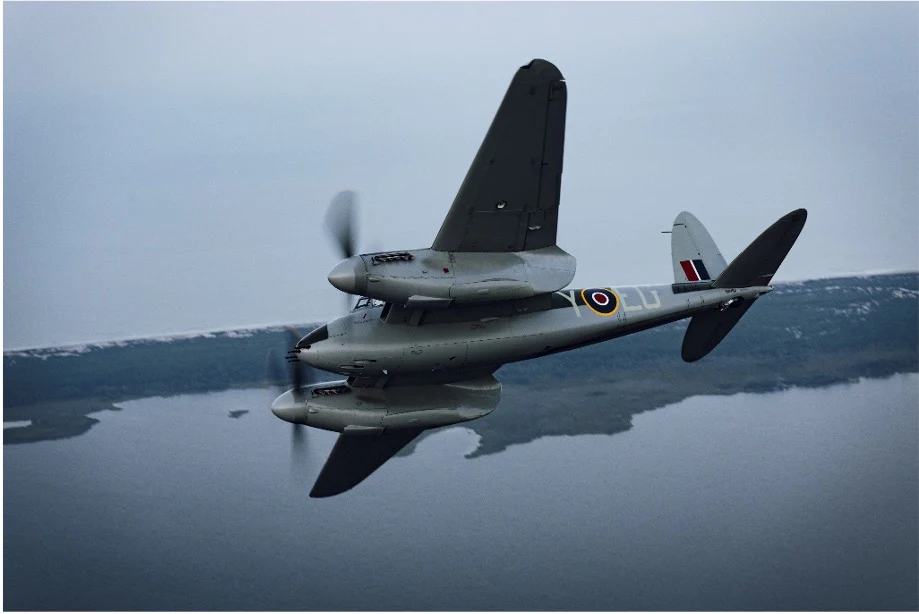 Breitling Super AVI B04 Chronograph GMT 46 Mosquito Watch - Image 5