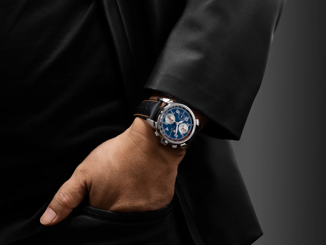 Cuervo y Sobrinos Chronograph Aga Blue Classic Limited Edition Watch - Image 5