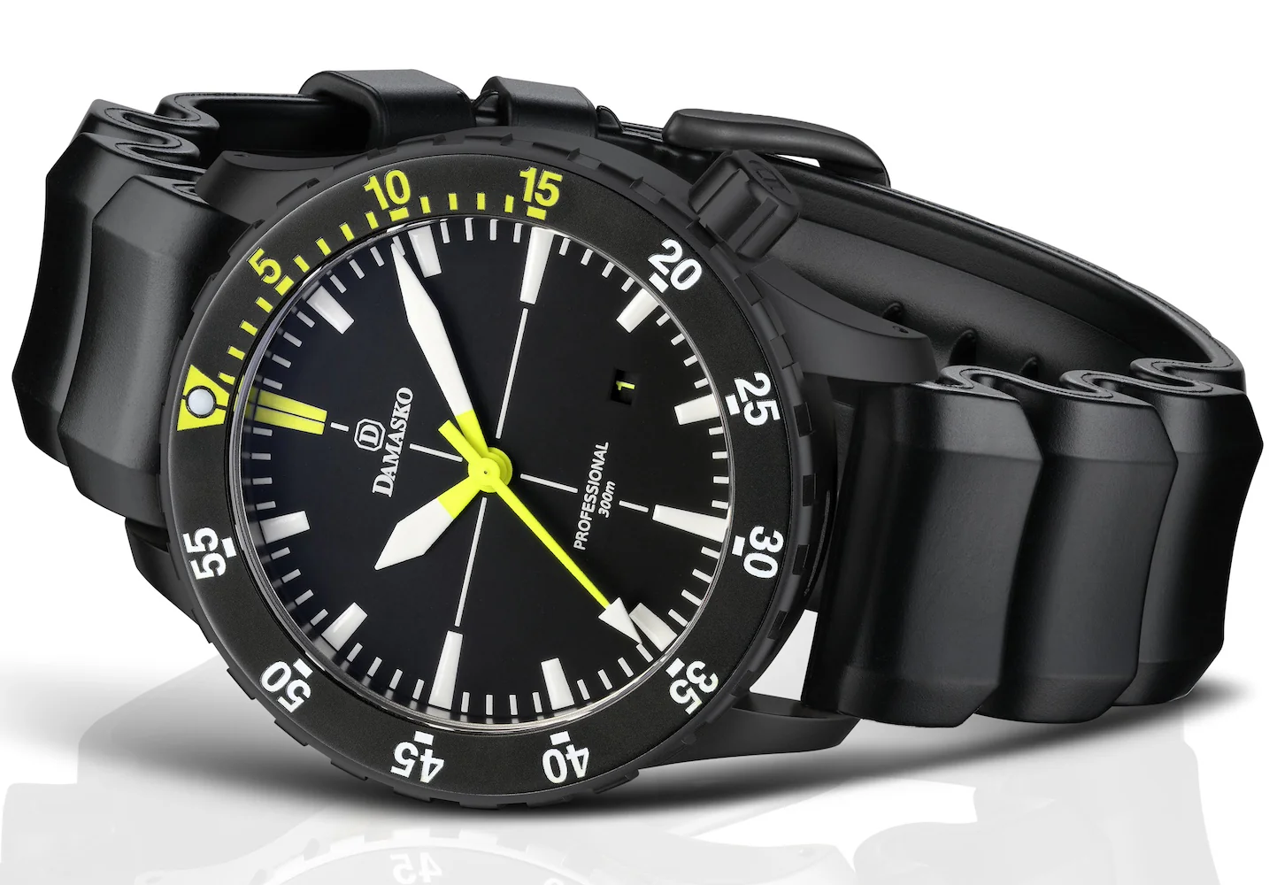 Damasko Watch DSub10 Black Wave Band - Image 3