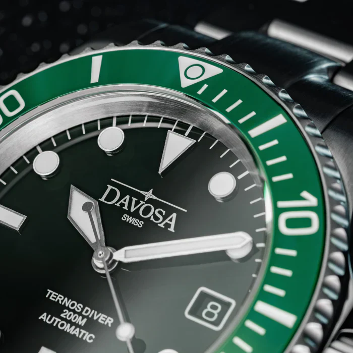 Davosa Watch  Ternos Diver Black and Green Dial Bezel Tri Link - Image 3