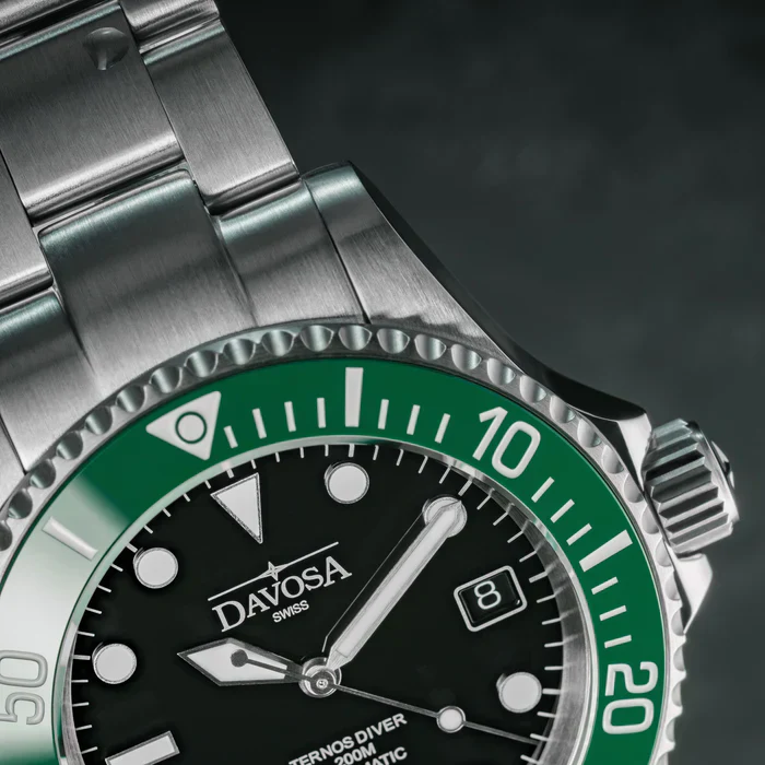 Davosa Watch  Ternos Diver Black and Green Dial Bezel Tri Link - Image 7
