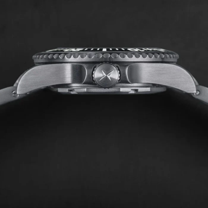 Davosa Watch Ternos Professional 68h Eagle Bay Tri Link Bracelet - Image 10