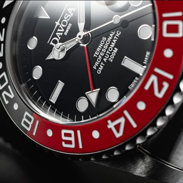 Davosa Ternos Professional GMT Tri Bracelet Watch - Image 3