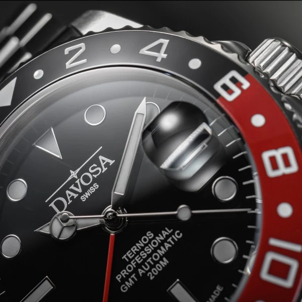 Davosa Ternos Professional GMT Tri Bracelet Watch - Image 4