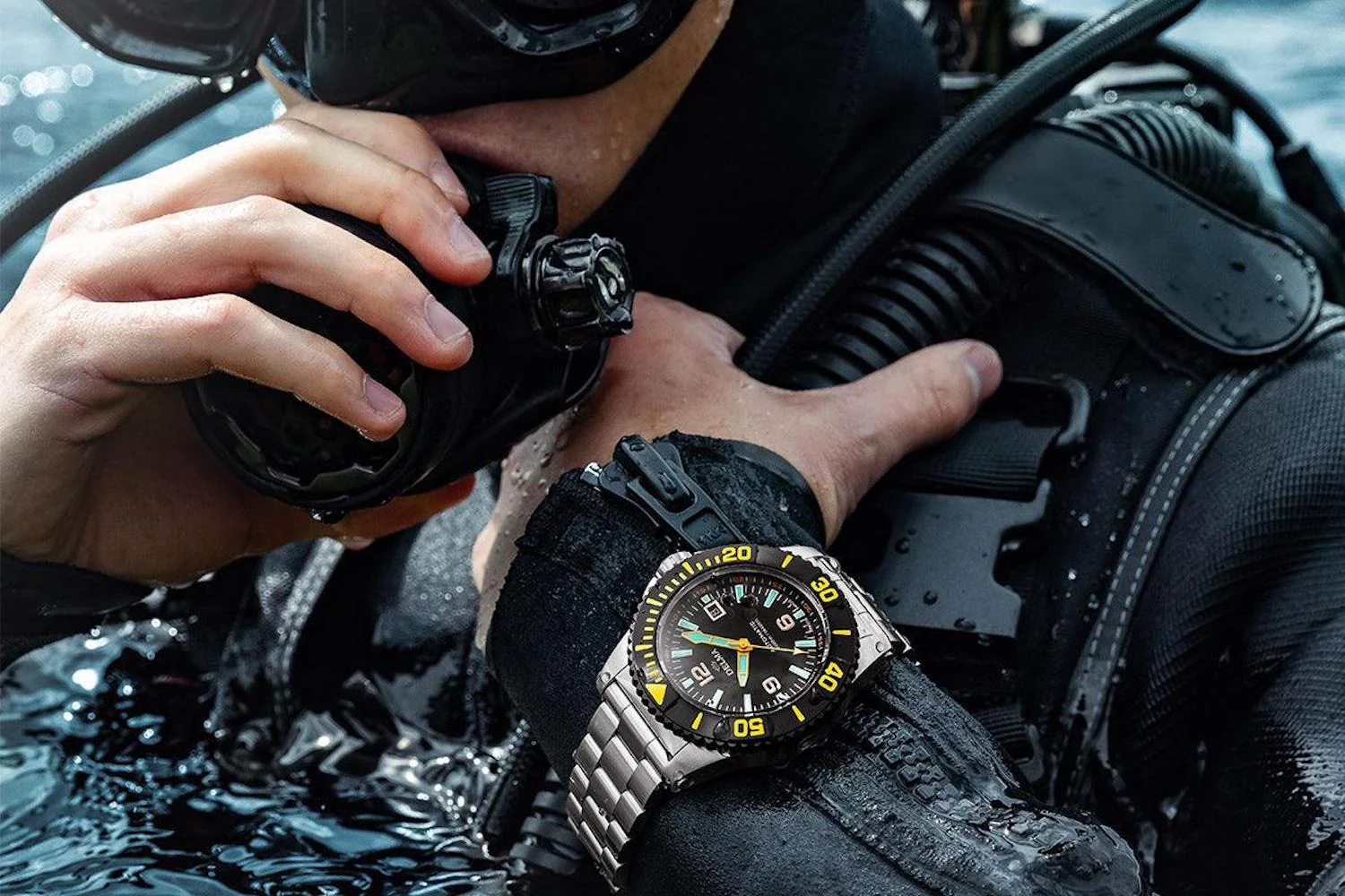 Delma Blue Shark IV Black Limited Edition Watch - Image 4