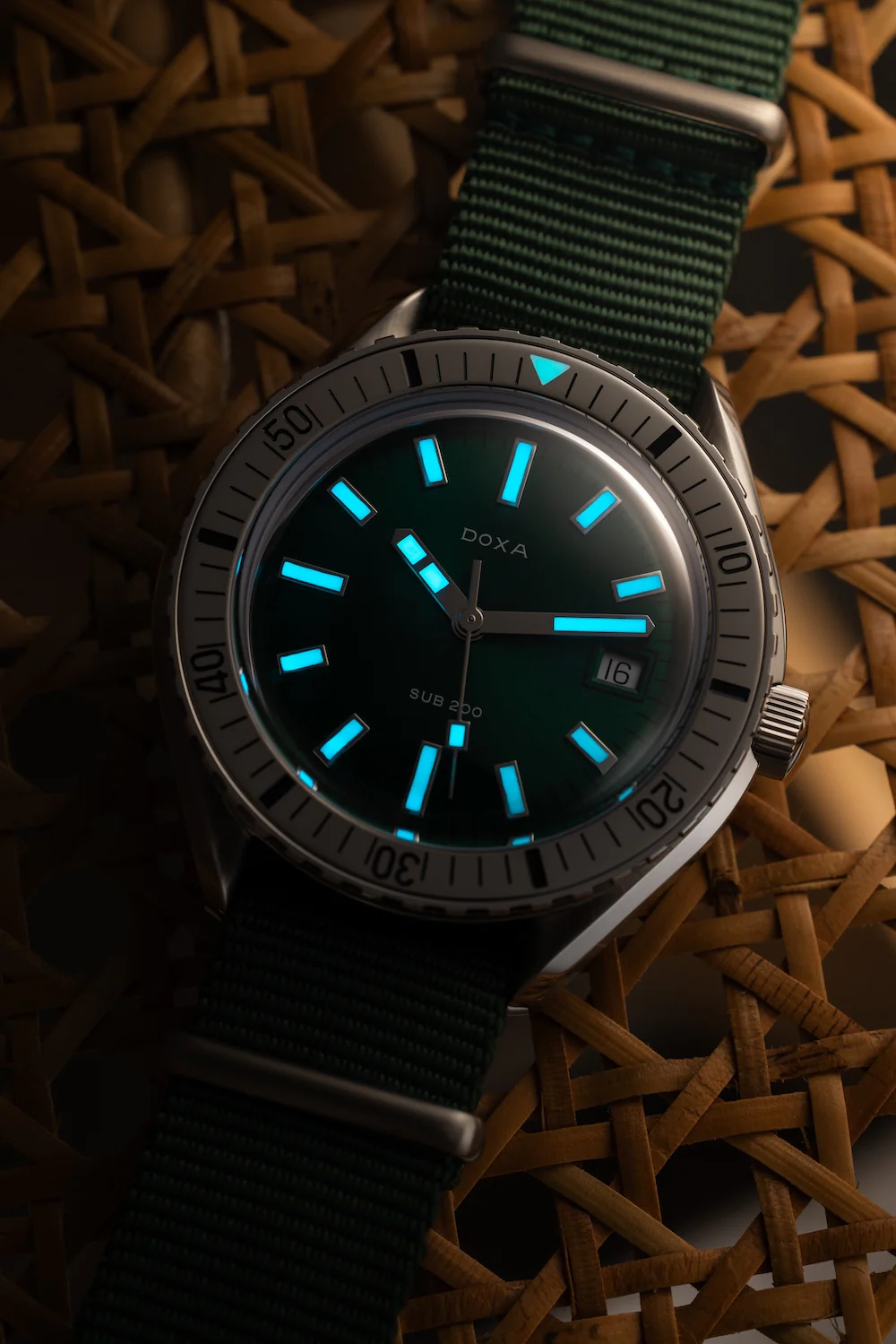 Doxa Sub 200 Sea Emerald Green Nato Watch - Image 5
