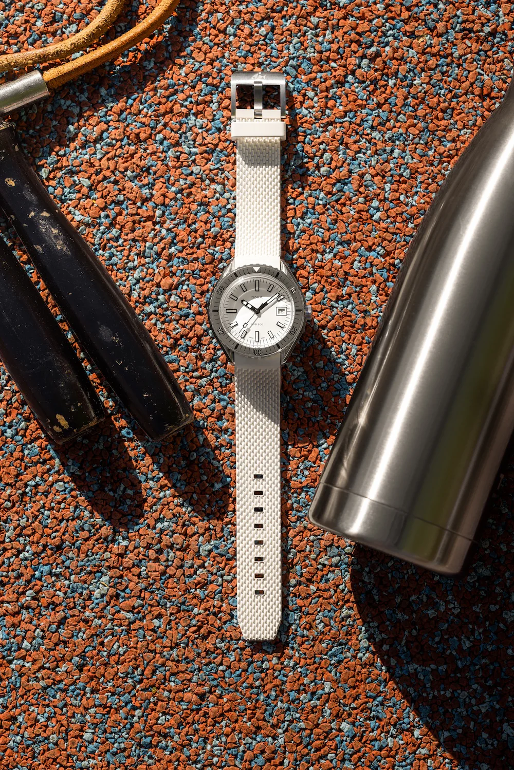 Doxa Sub 200 Whitepearl White Rubber Watch - Image 4