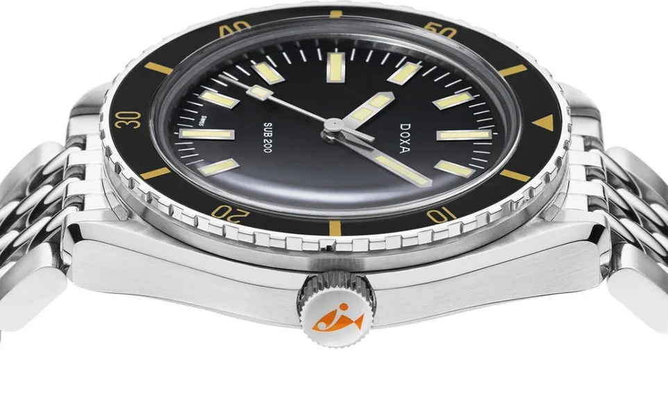 Doxa Sub 200 Sharkhunter Bracelet Watch - Image 3