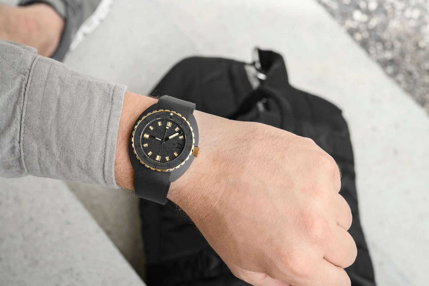 Doxa SUB 300 Beta Sharkhunter Watch - Image 8