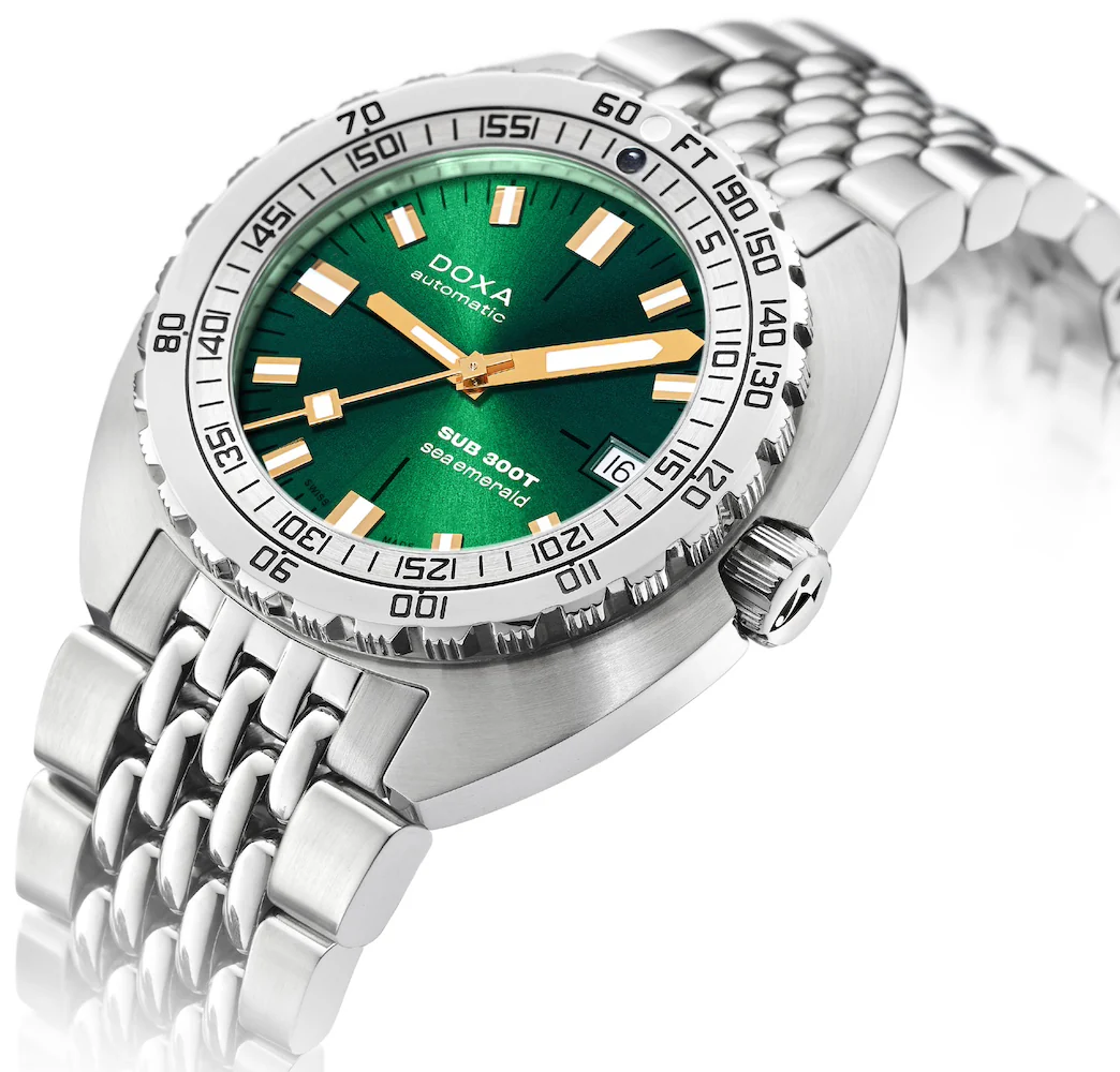 Doxa SUB 300T Sea Emerald Bracelet Watch - Image 3