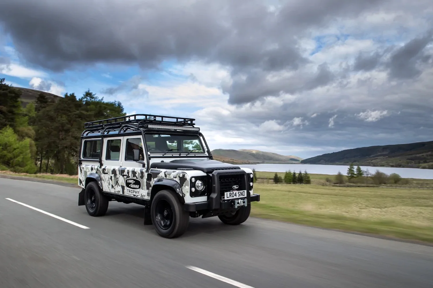 Elliot Brown Land Rover Trophy II Snow Limited Edition - Image 8