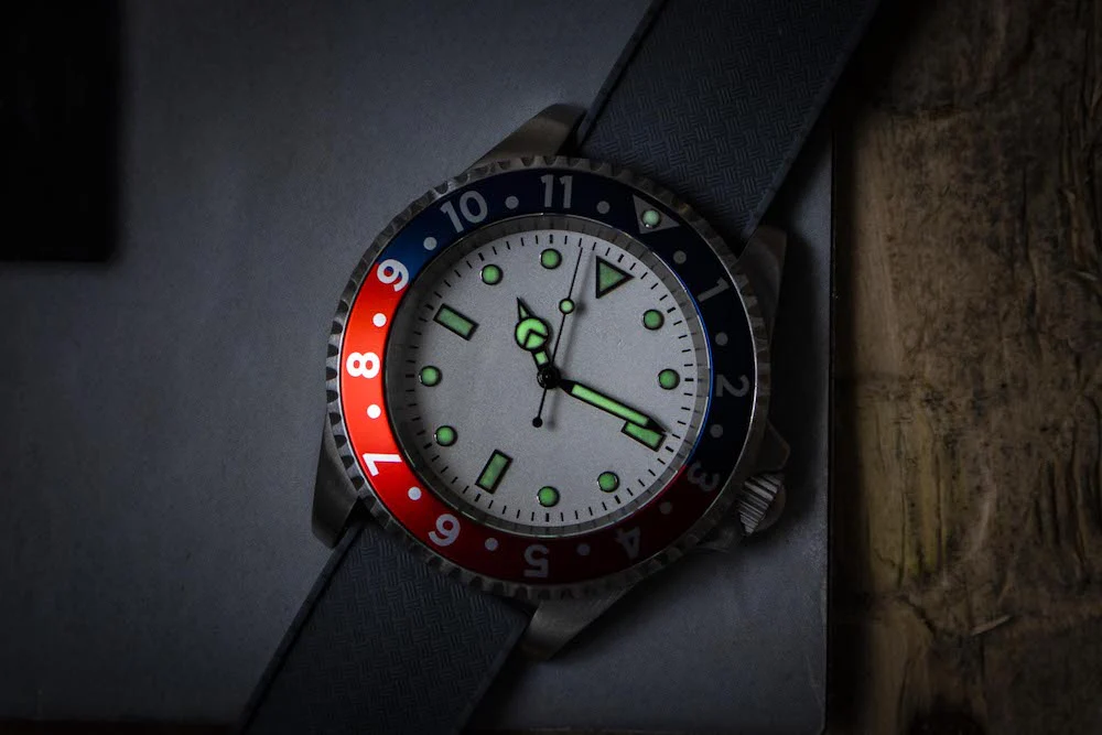Enoksen Watch Dive E02/HW PanAm Red & Blue 12 Hour Special Edition - Image 7