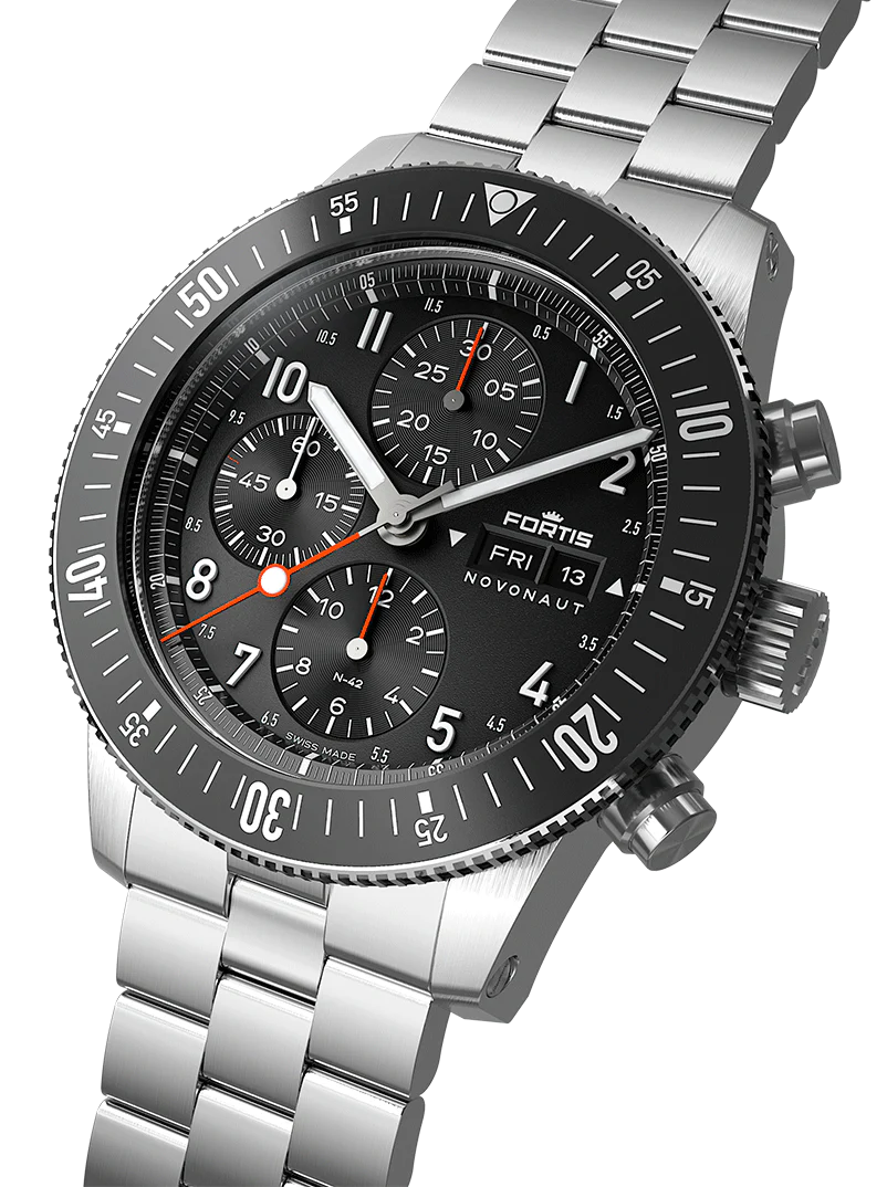 Fortis Novonaut N-42 Legacy Edition Bracelet Watch - Image 4