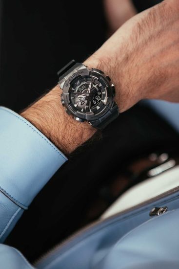 G-Shock GM-110 Metal Covered Black on Black Edition - Image 2