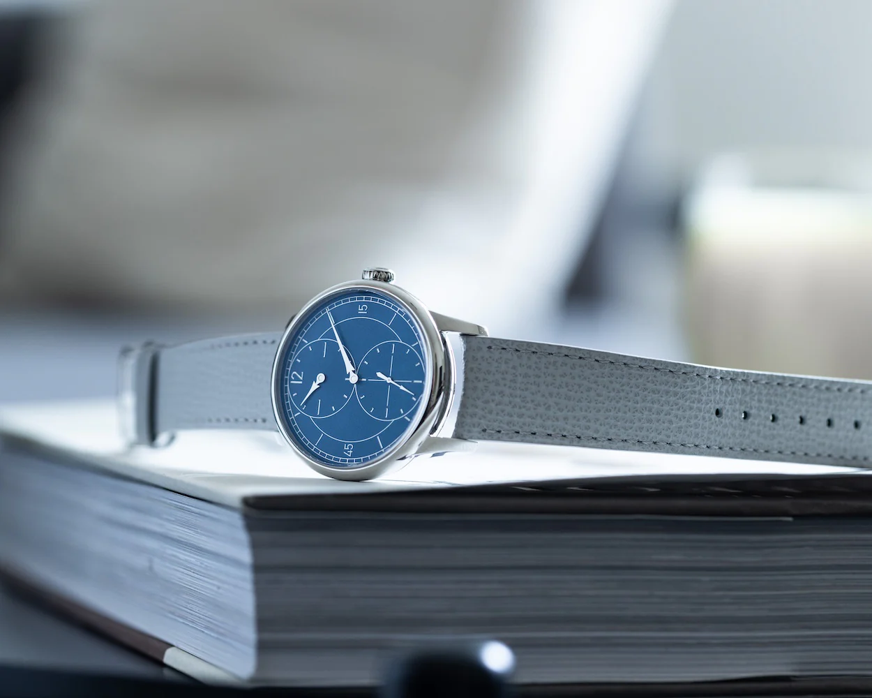 Louis Erard Le Regulateur Grave Bleu Watch - Image 4