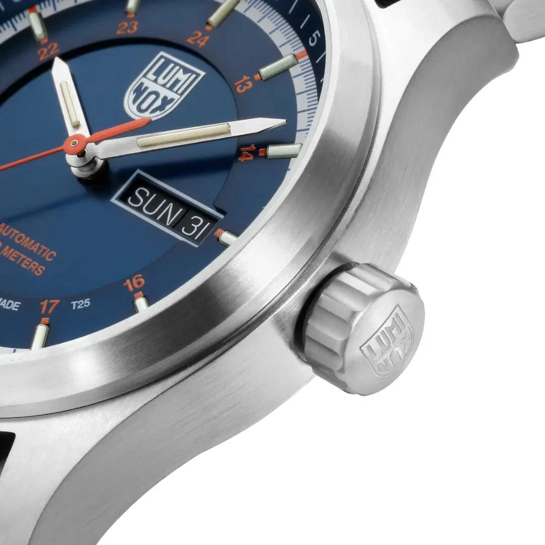 Luminox Atacama Field 42mm Urban Adventure Watch - Image 4