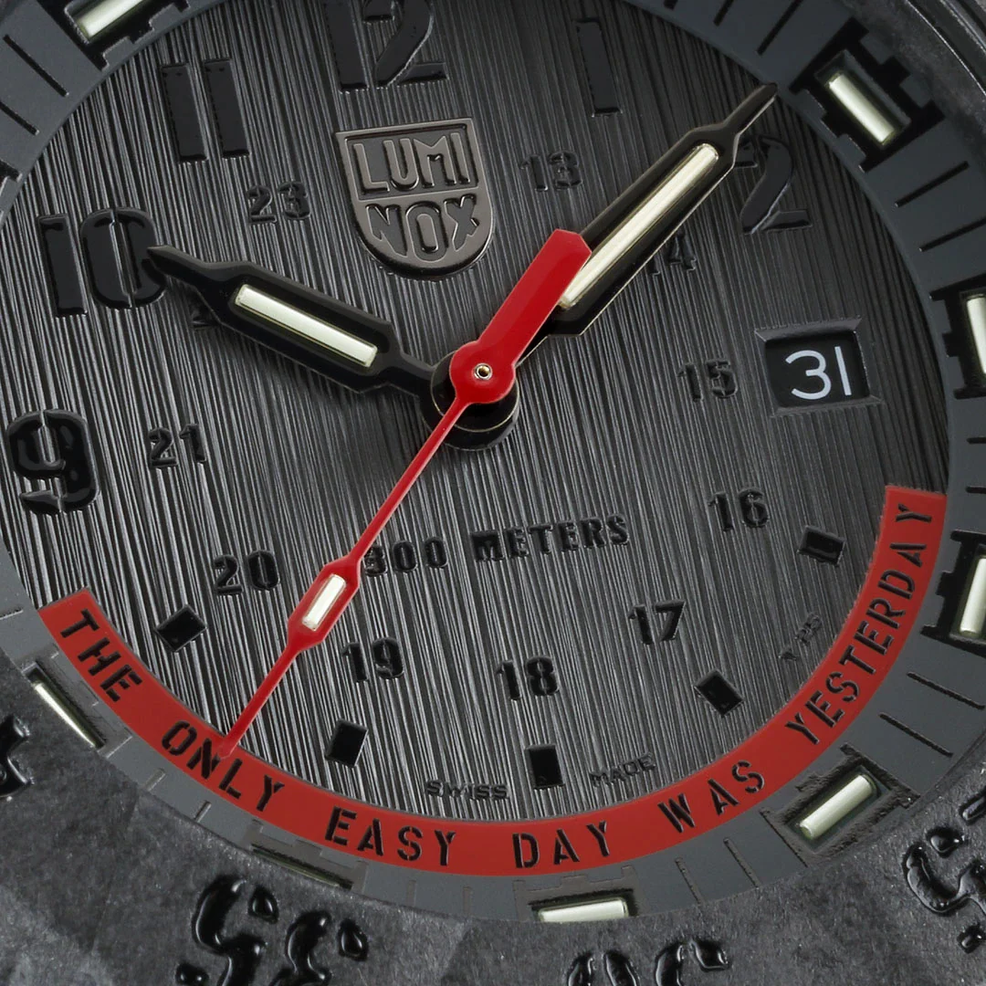 Luminox Watch Master Carbon Seal 3800 Series Limited Edition - Image 5