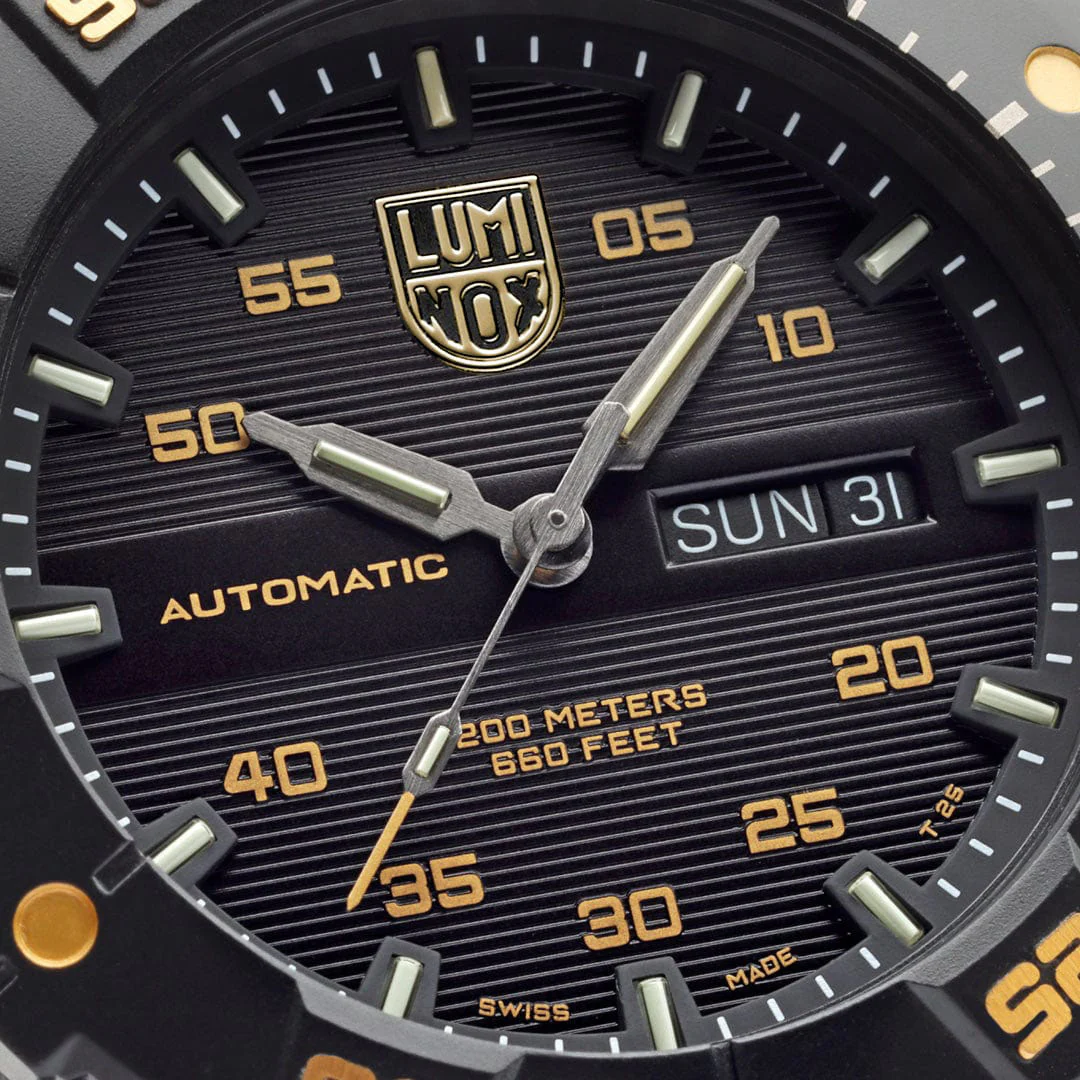 Luminox Master Carbon Seal 45mm 3860 Series Limited Edition Watch - Image 3