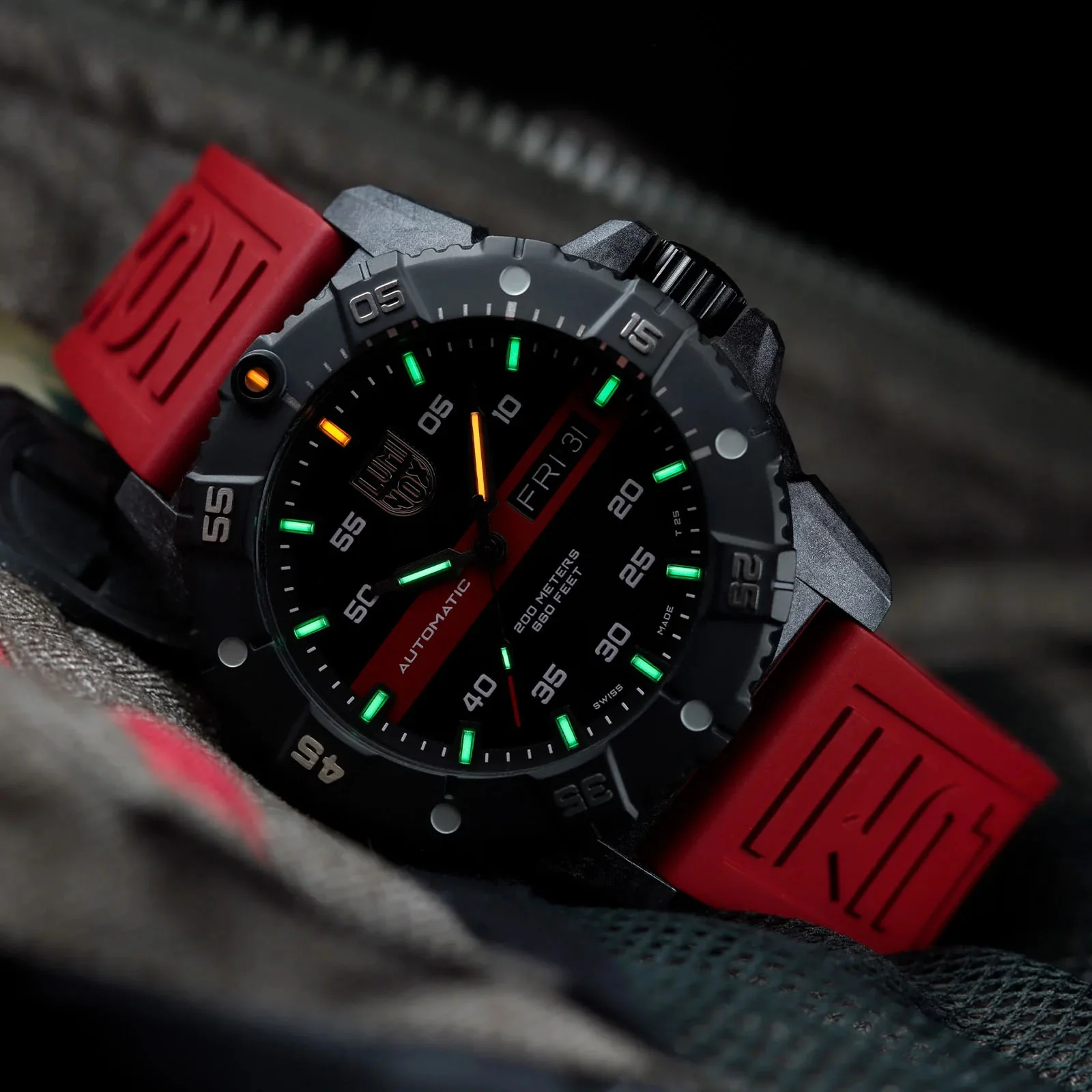 Luminox Master Carbon Seal 3860 Series Limited Edition - Image 7