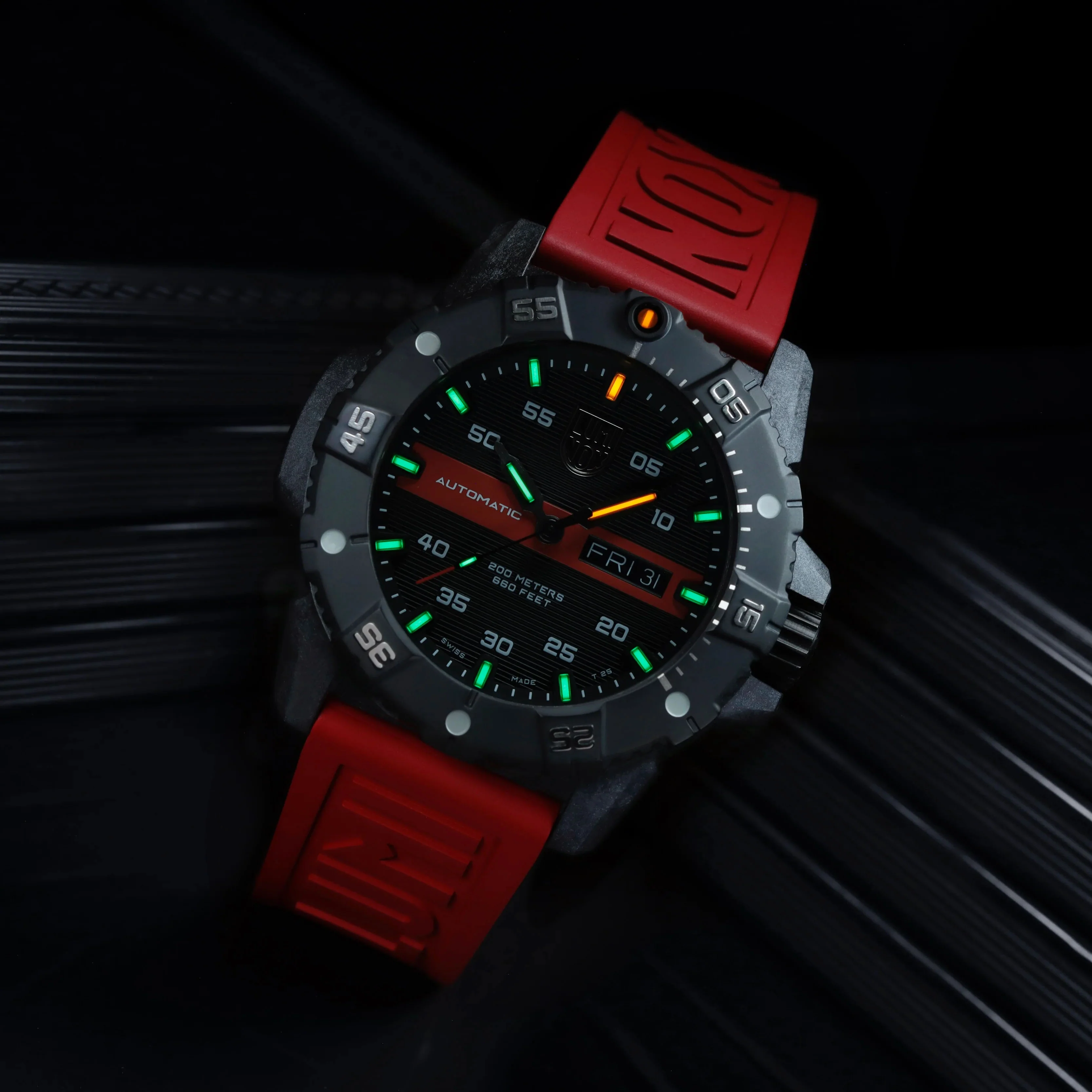 Luminox Master Carbon Seal 3860 Series Limited Edition - Image 8