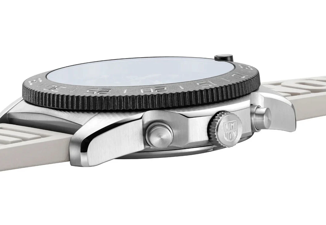 Luminox Pacific Diver Chronograph 44mm 3140 Series Watch - Image 3