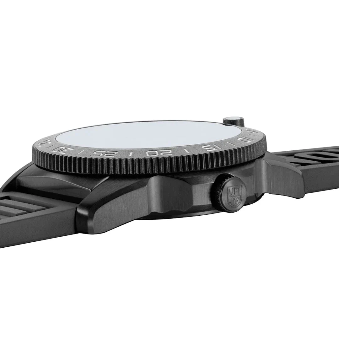 Luminox Pacific Diver Ripple Collection 3120M Series Watch - Image 4