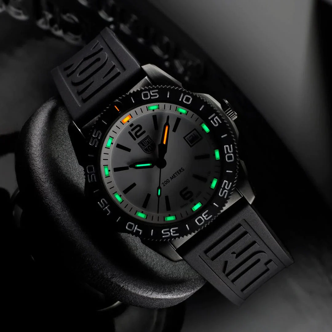 Luminox Pacific Diver Ripple Collection 3120M Series Watch - Image 8