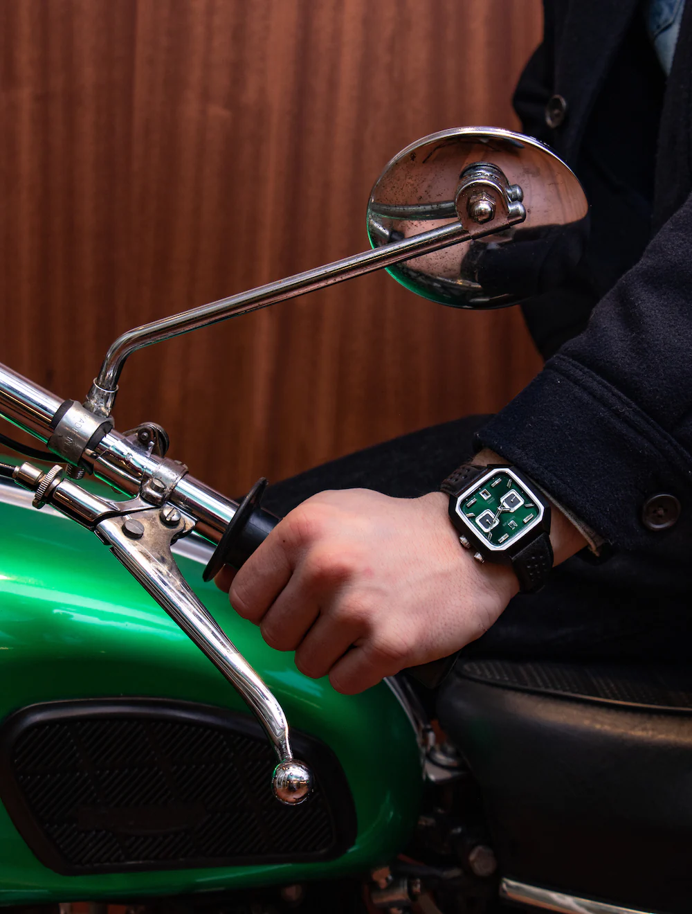March LA.B Watch AM2 Automatic Shades Forest Green Limited Edition - Image 4