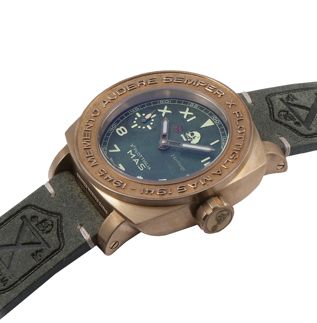 Memphis Belle Watch Heritage Predator HM2