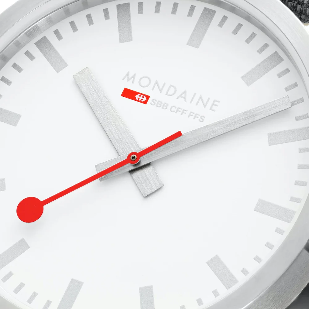 Mondaine Watch Classic Mens - Image 4