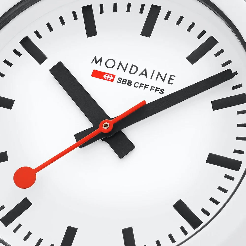 Mondaine Essence D - Image 4