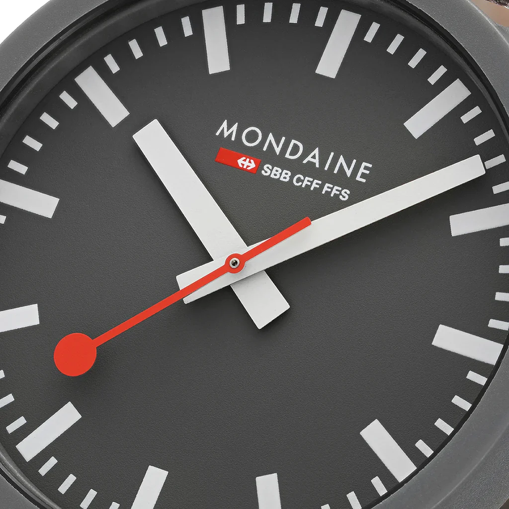 Mondaine Watch Essence - Image 4