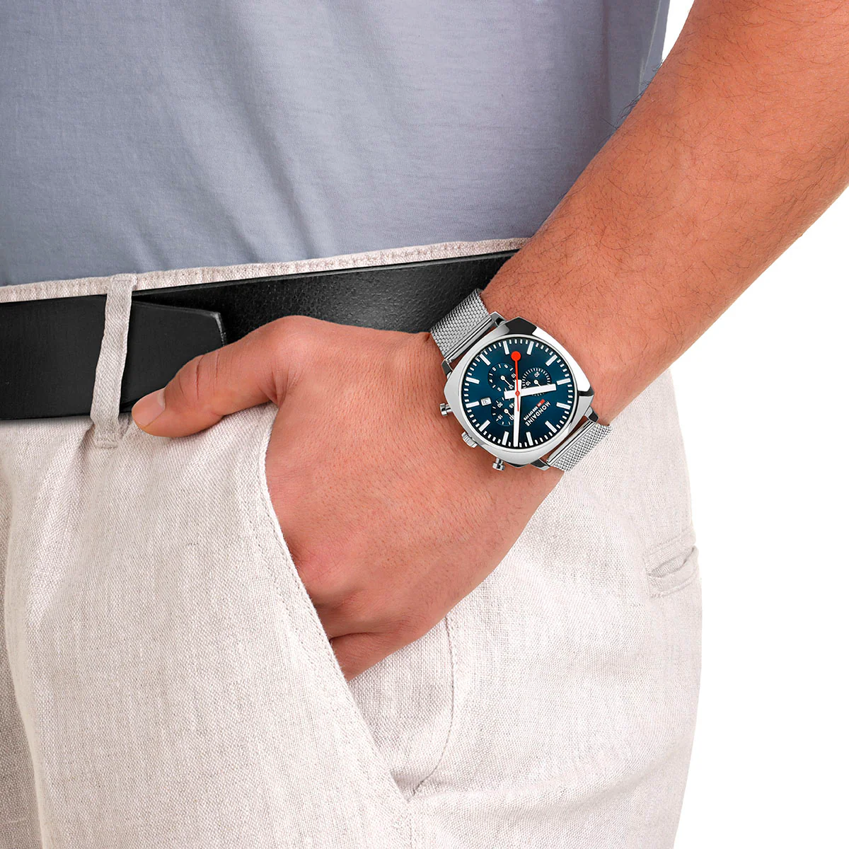 Mondaine Official Swiss Railways Cushion Set Watch - Image 5