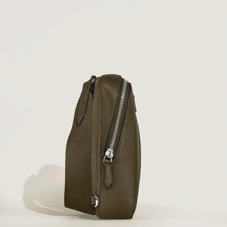 Montblanc Khaki On-Body bag - Image 3
