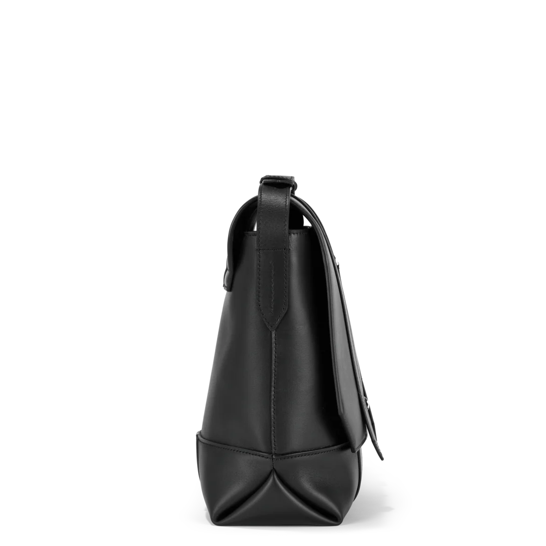 Montblanc Meisterstuck Selection Soft Medium Messenger Black - Image 4