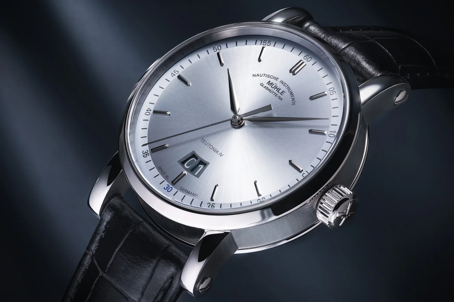Muhle Glashutte Teutonia IV Big Date Limited Edition Watch - Image 2