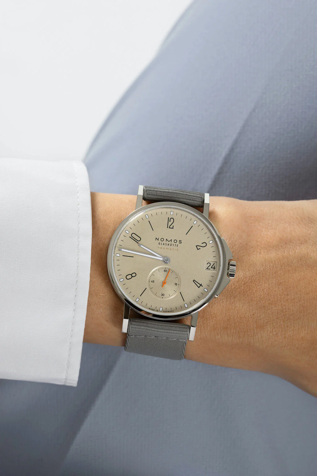 Nomos Glashutte Ahoi Neomatik 38 Date Sand Sapphire Crystal Watch - Image 8
