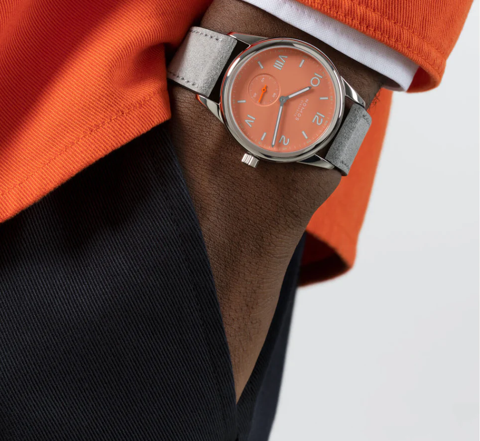 Nomos Glashutte Club Campus 38 Cream Coral Steel Back Watch - Image 3