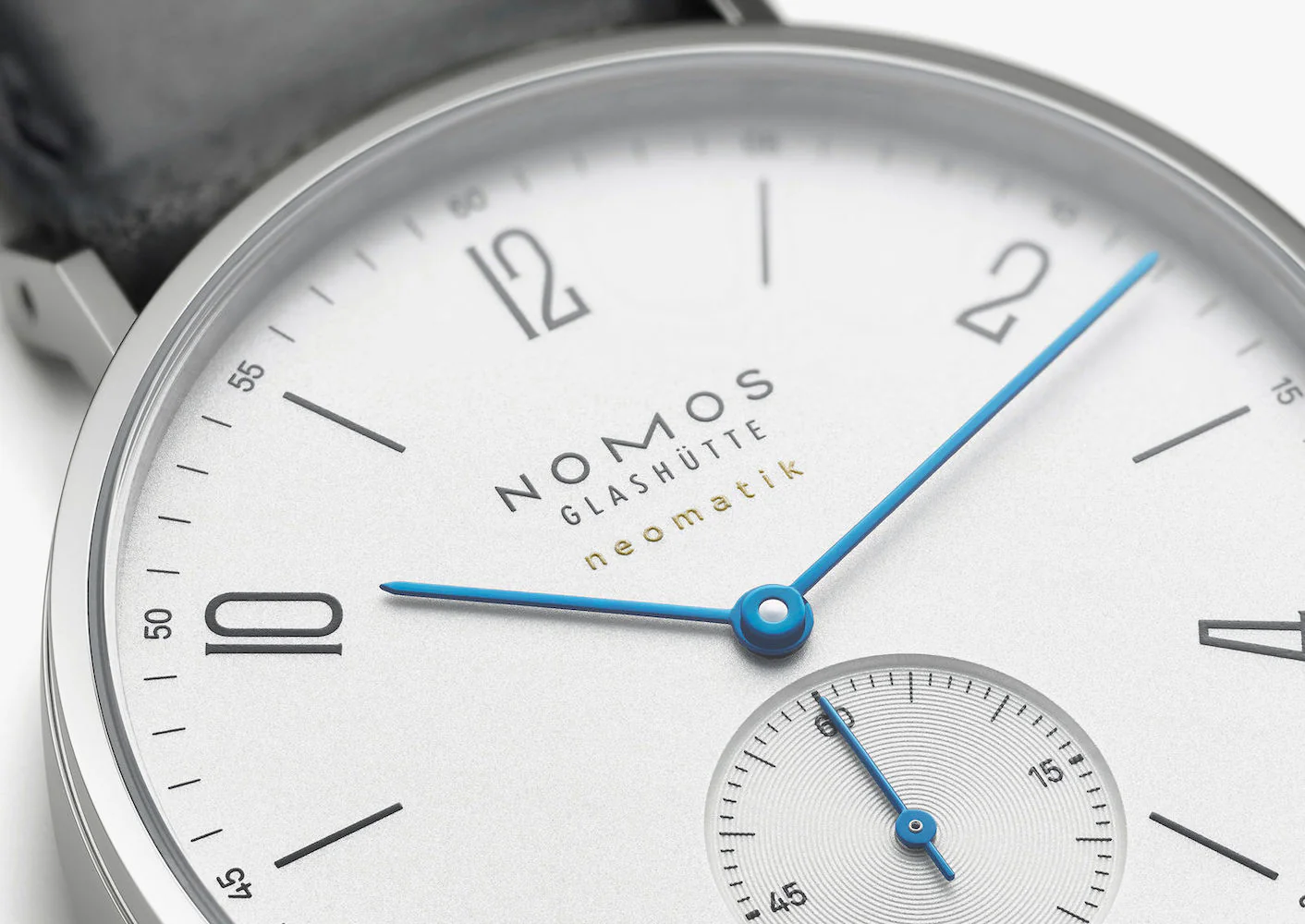 Nomos Glashutte Tangente Neomatik 39 Sapphire Crystal Watch - Image 4