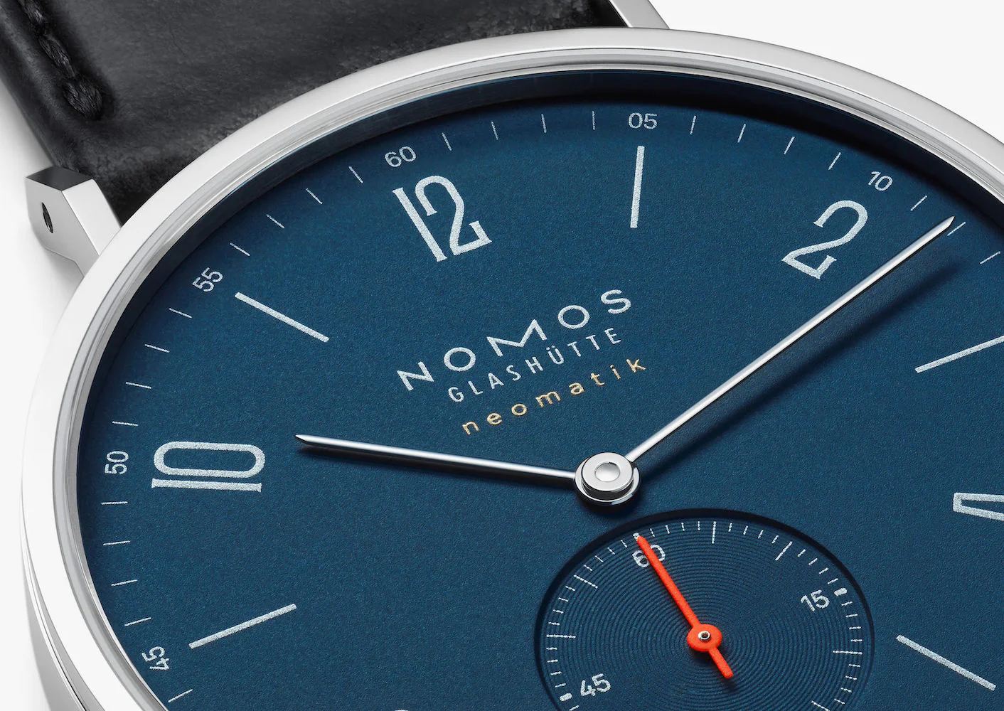 Nomos Glashutte Tangente Neomatik 39 Nachtblau Sapphire Crystal Watch - Image 4