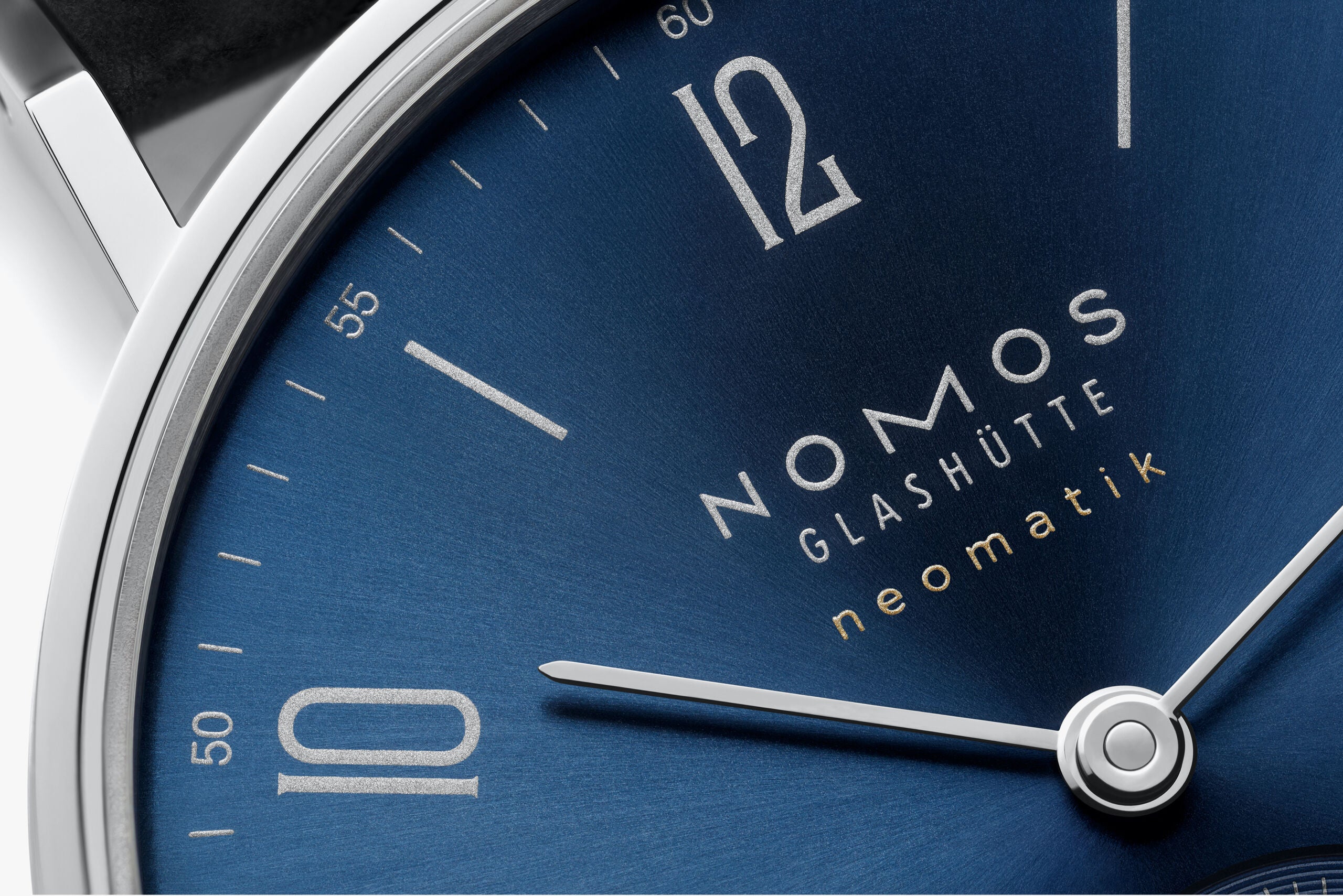 Nomos Glashutte Tangente Neomatik Blue Gold Sapphire Crystal Watch - Image 5