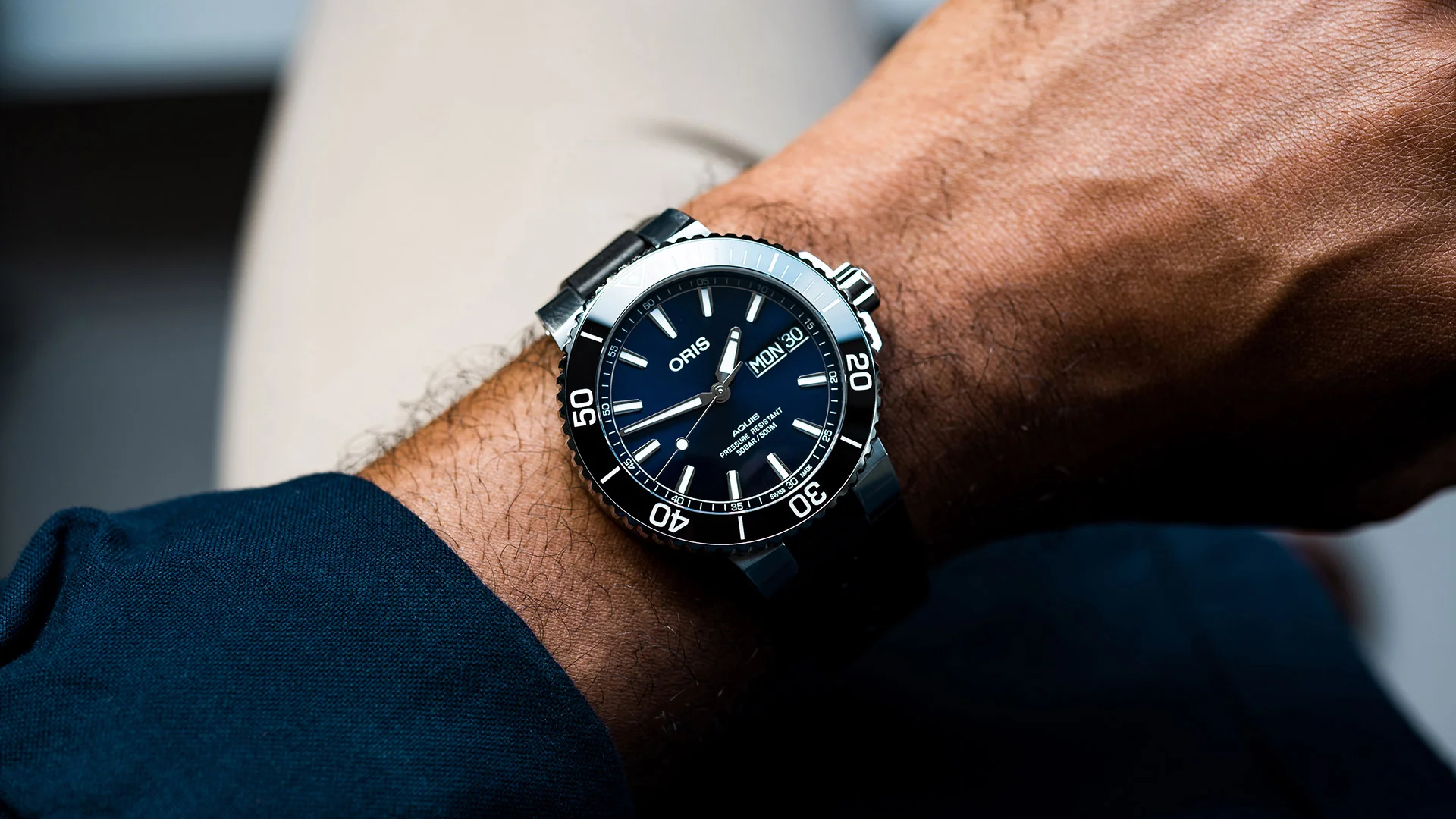 Oris Watch Aquis Big Day Date - Image 6