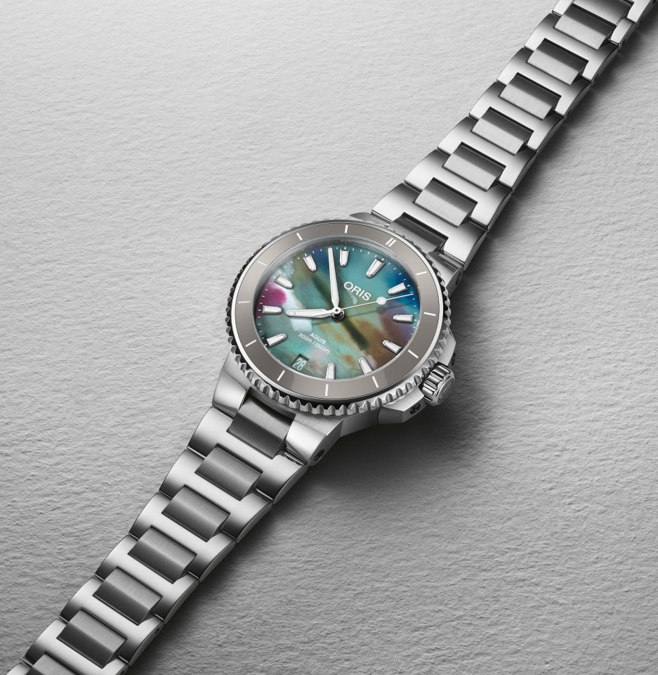 Oris Aquis Date 36.5mm Watch - Image 2