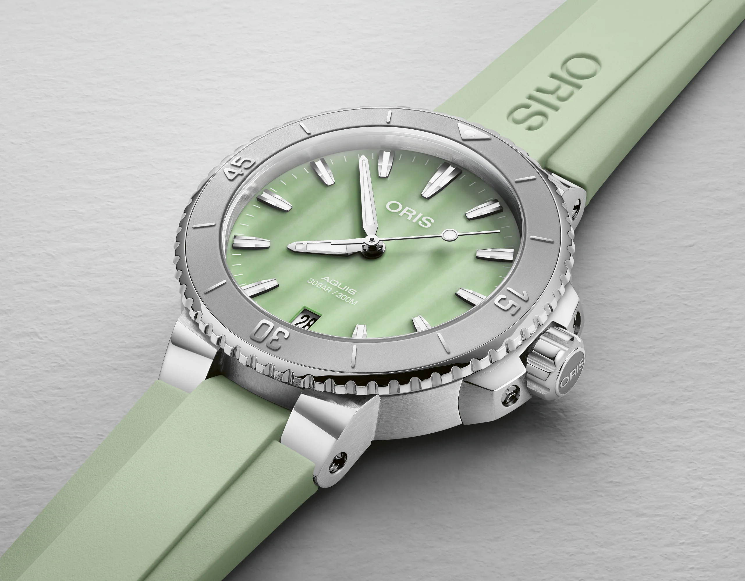 Oris Aquis Date 36.5mm - Image 2