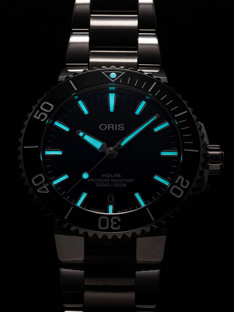 Oris Aquis Date Bracelet - Image 2