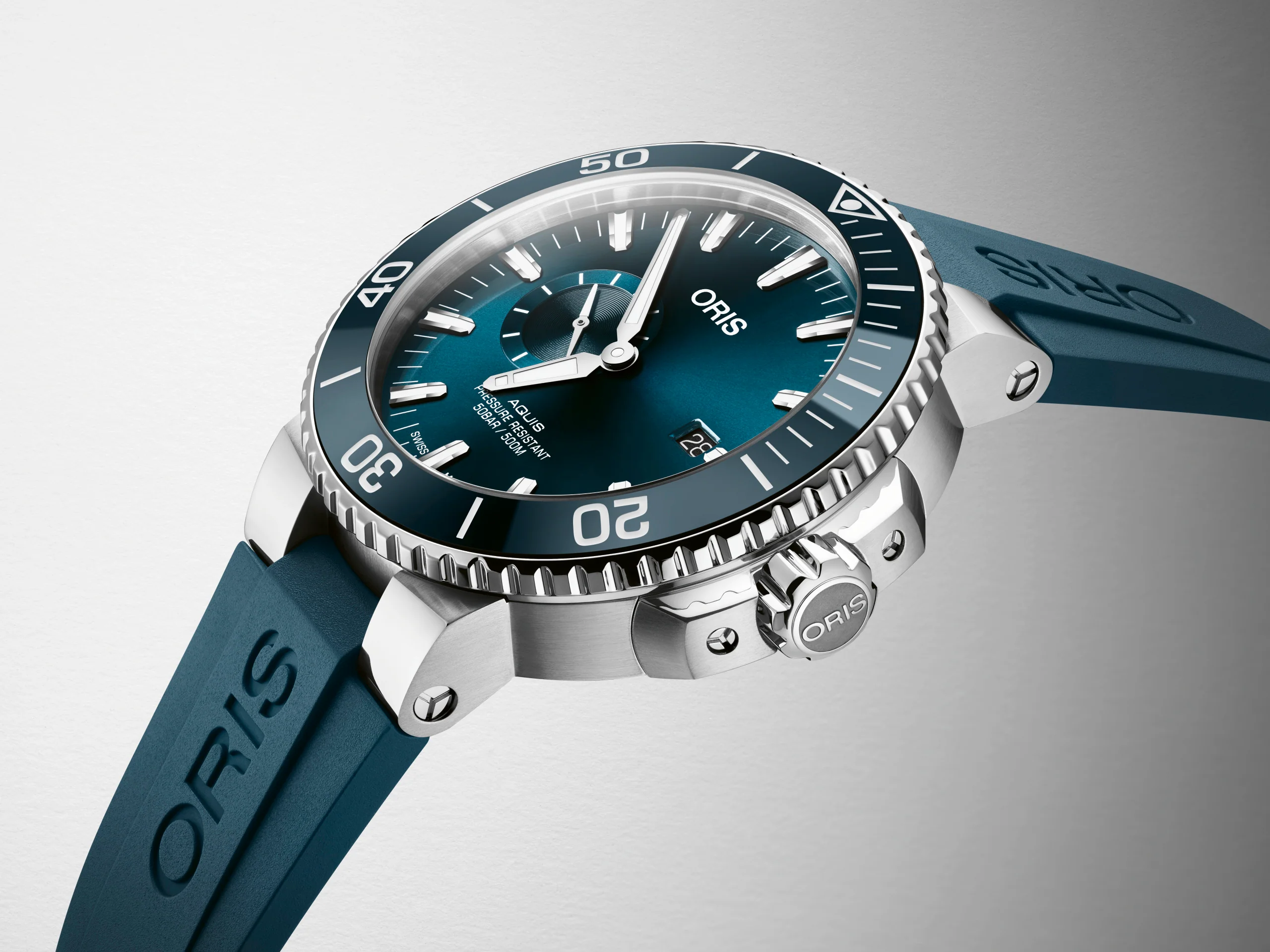 Oris Aquis Date Small Seconds Rubber Watch - Image 2