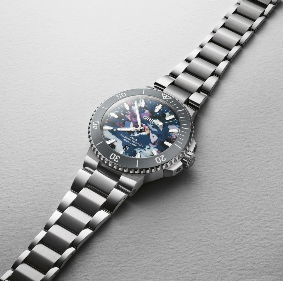 Oris Aquis Date Upcycle 43.5mm Watch - Image 2